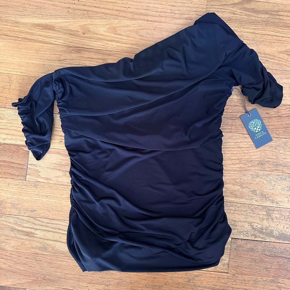 NWT Vince Camuto Top
